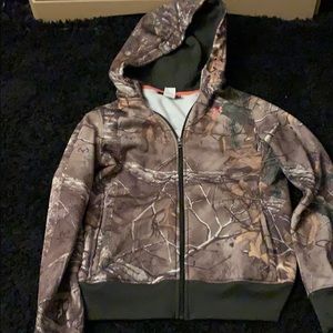 under armour camo sweatshirt